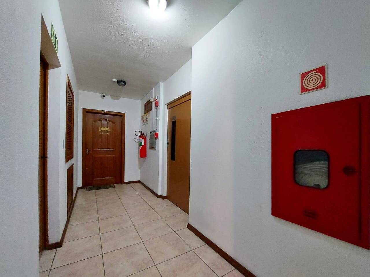 Apartamento à venda com 3 quartos, 115m² - Foto 19