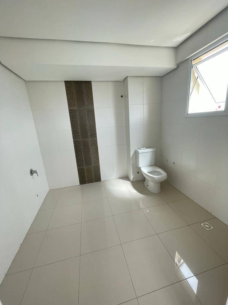 Apartamento à venda com 4 quartos, 217m² - Foto 22