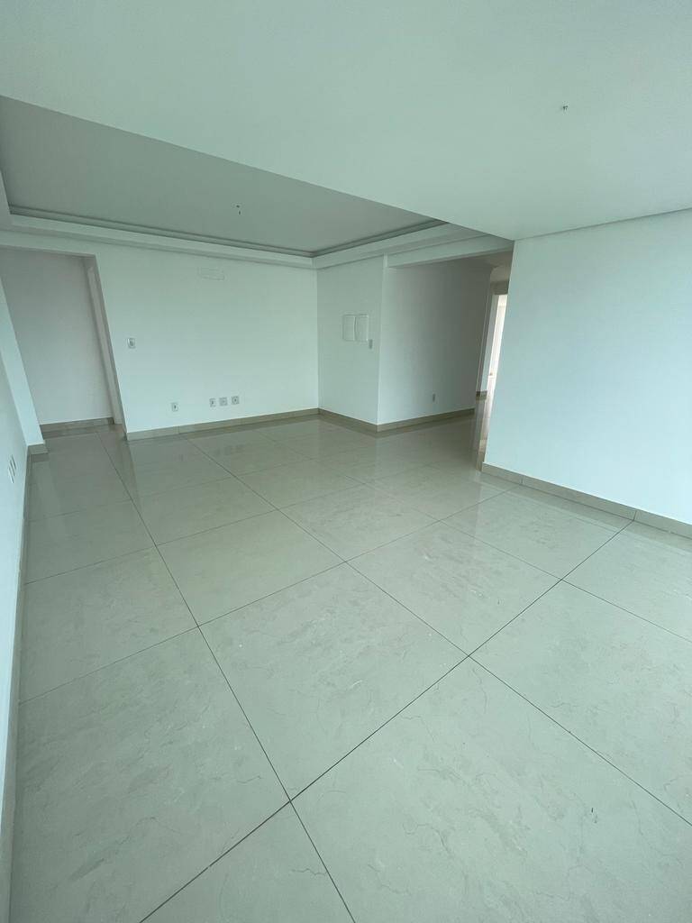 Apartamento à venda com 4 quartos, 217m² - Foto 16