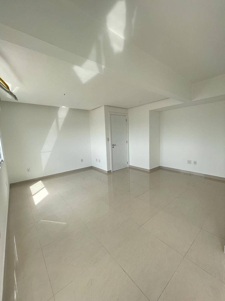 Apartamento à venda com 4 quartos, 217m² - Foto 20