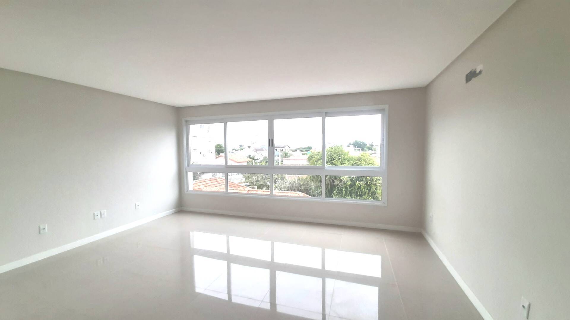 Apartamento à venda com 3 quartos, 86m² - Foto 4