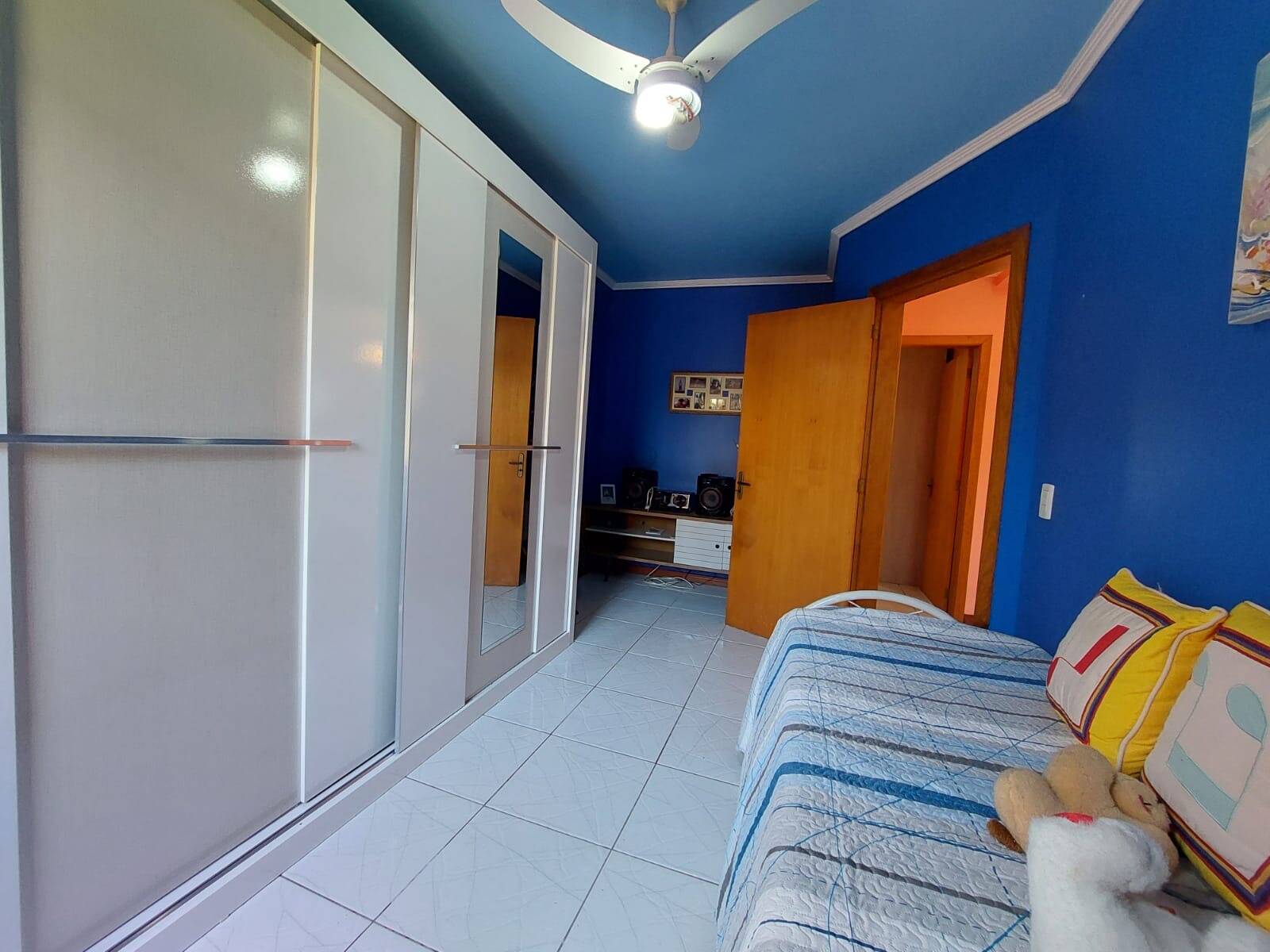 Casa à venda com 2 quartos, 100m² - Foto 11