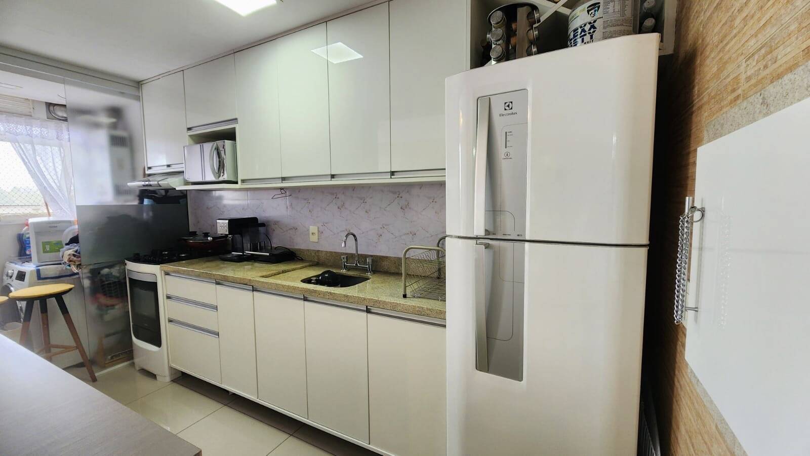 Apartamento à venda com 2 quartos, 63m² - Foto 6