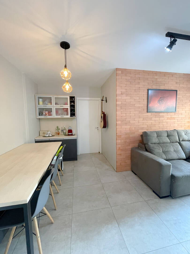 Apartamento à venda com 2 quartos, 60m² - Foto 5