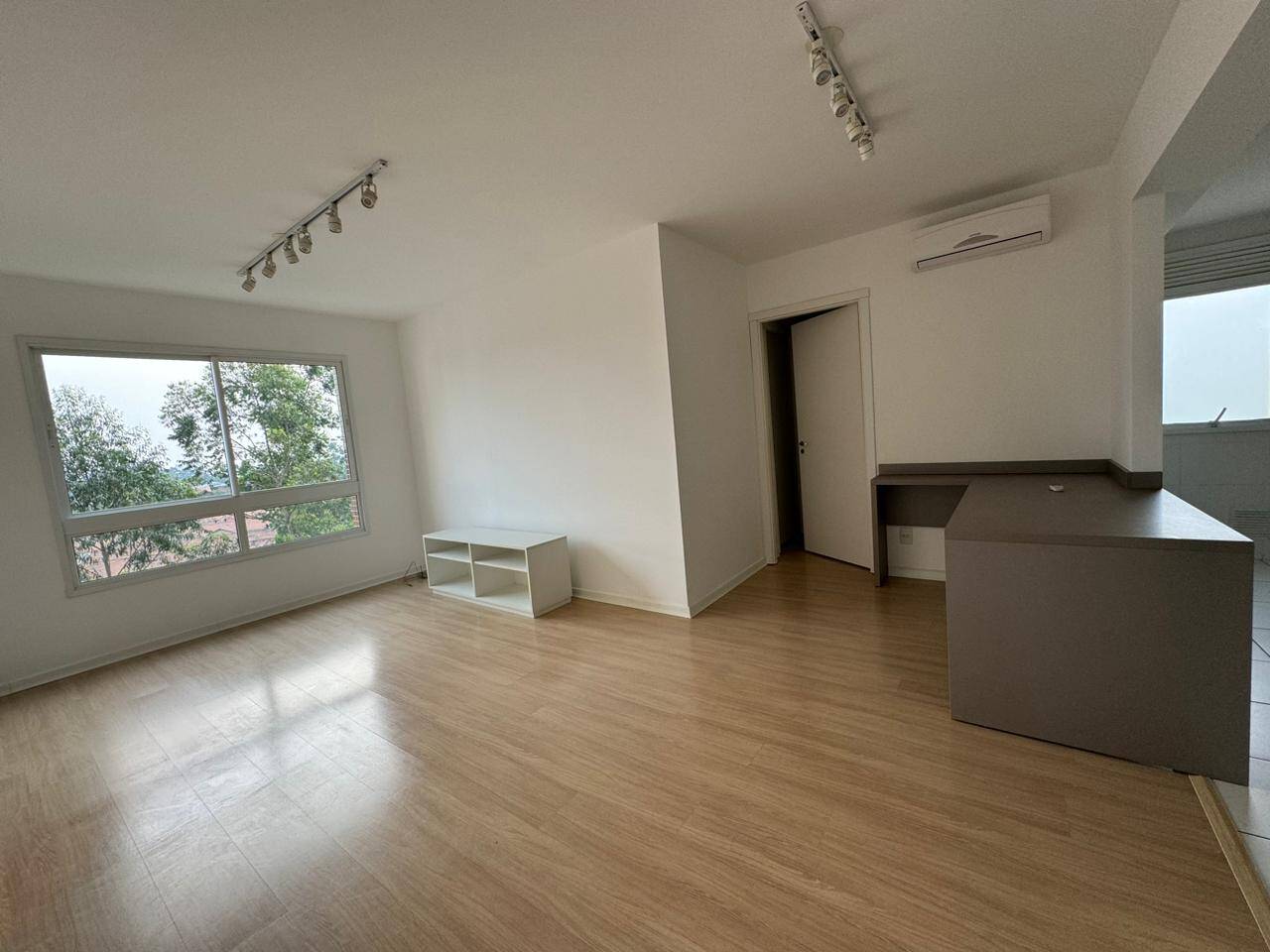 Apartamento à venda com 3 quartos, 76m² - Foto 21