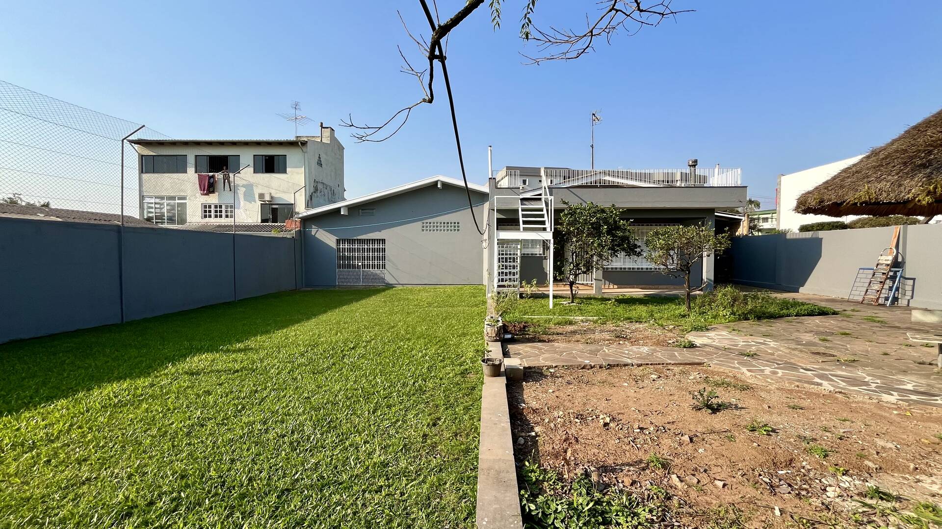 Casa à venda e aluguel com 6 quartos, 350m² - Foto 29