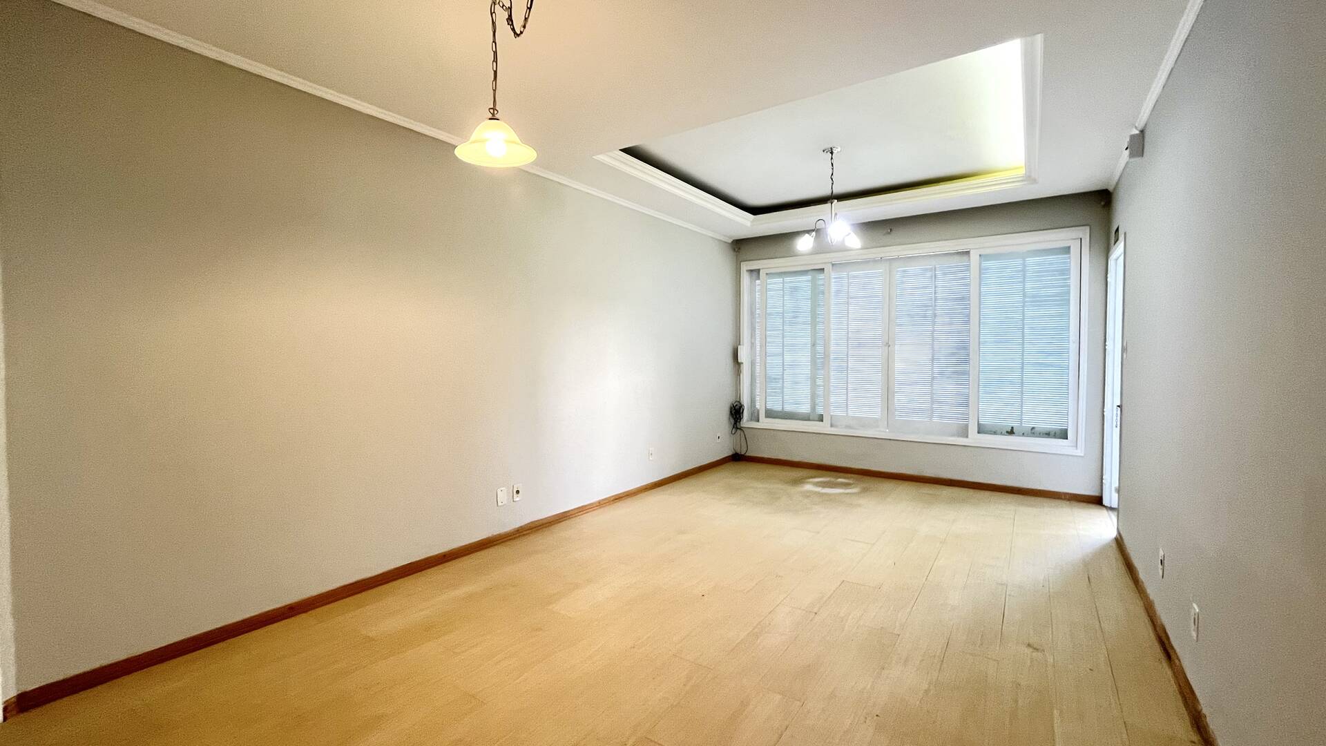 Casa à venda e aluguel com 6 quartos, 350m² - Foto 14