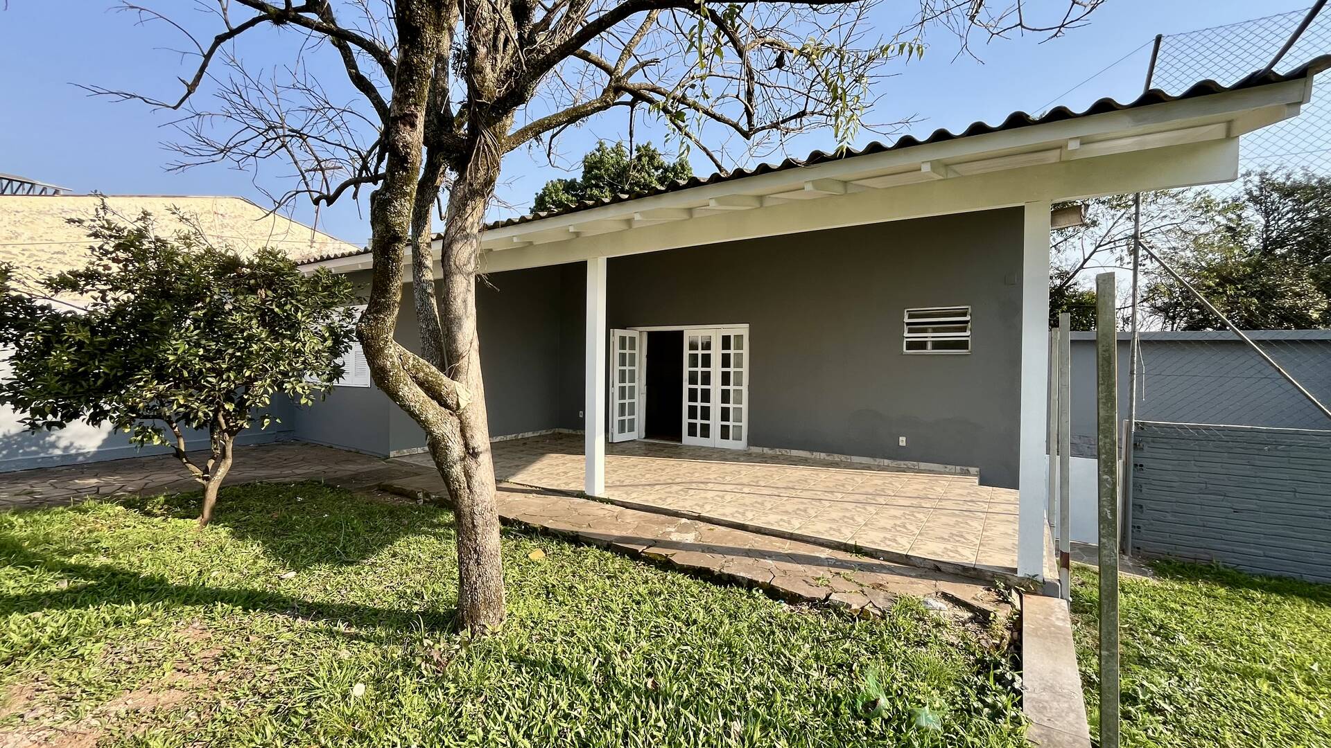 Casa à venda e aluguel com 6 quartos, 350m² - Foto 31